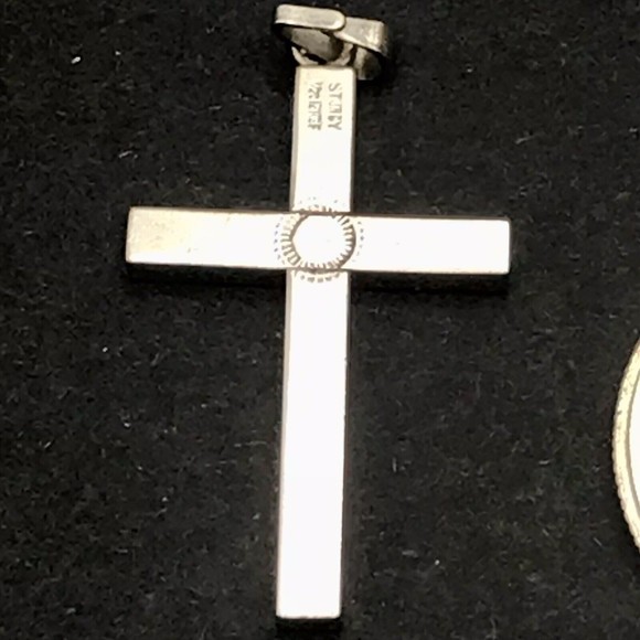 Vintage STURDY 12k Gold Filled Etched Fancy Cross Pendant Marked 1 1/8" - Picture 3 of 11